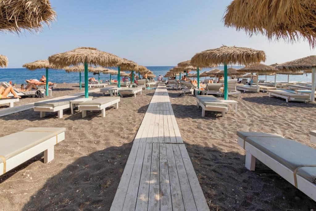 Отель Perissa Bay Экстерьер фото