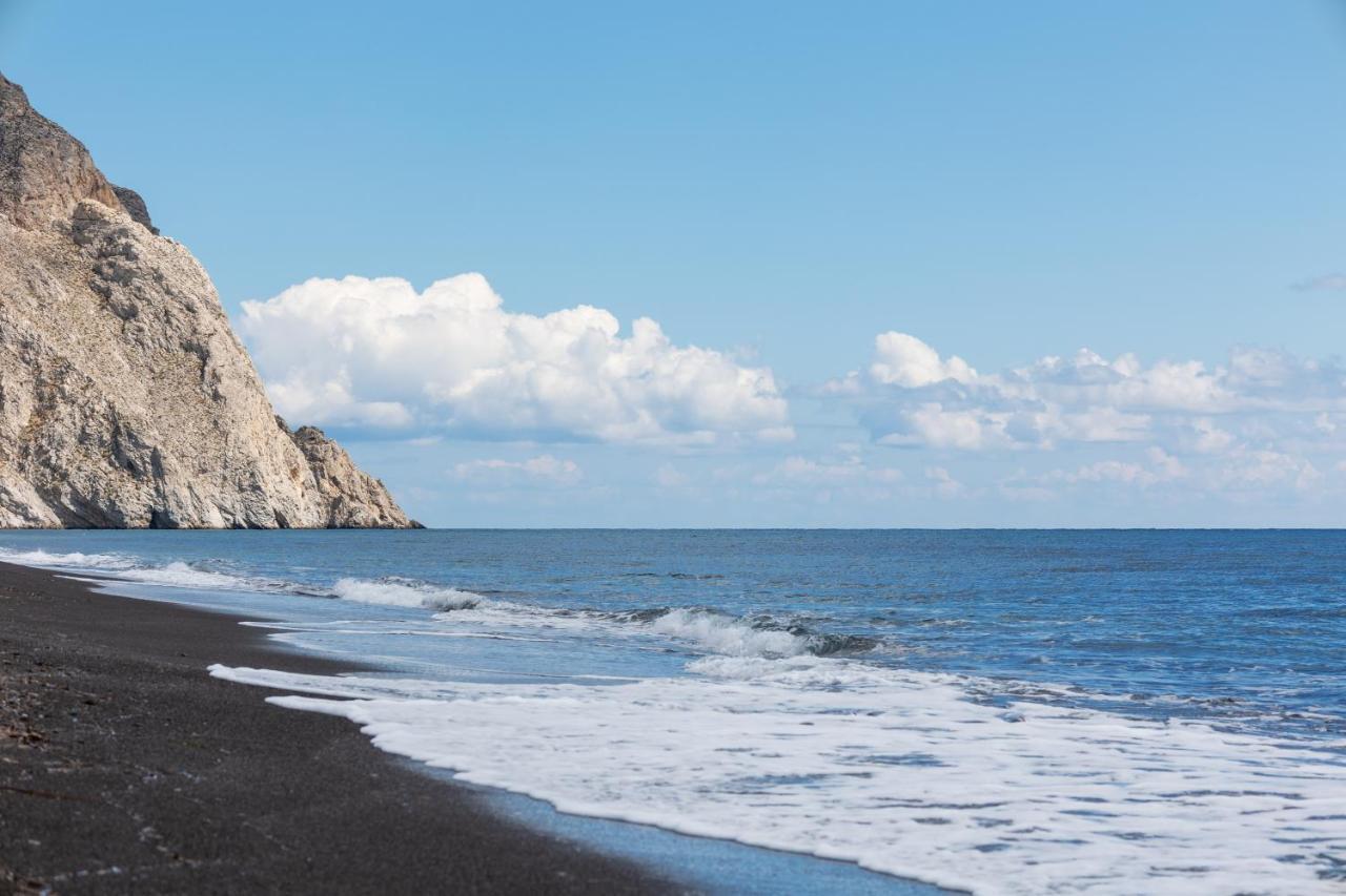 Отель Perissa Bay Экстерьер фото